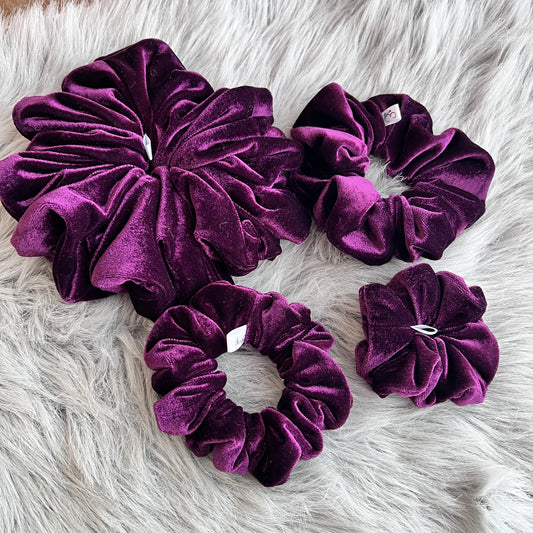 Natalia - violetti sametti scrunchie