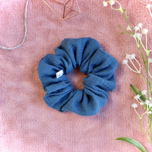 Eemeli - sininen harso scrunchie